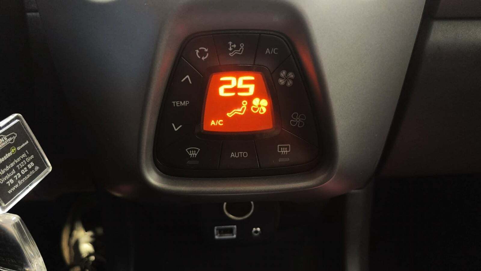 Grå Toyota Aygo fra 2020