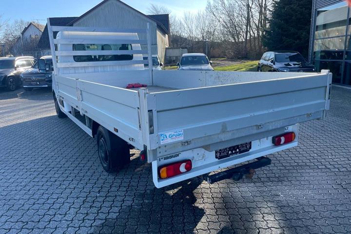 Hvid Renault Master IV T35 fra 2021