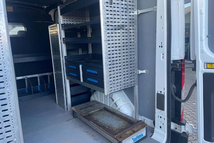 Hvid Ford Transit 350 L2 Van fra 2021