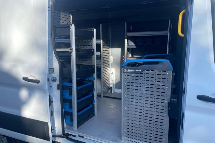 Hvid Ford Transit 350 L2 Van fra 2021