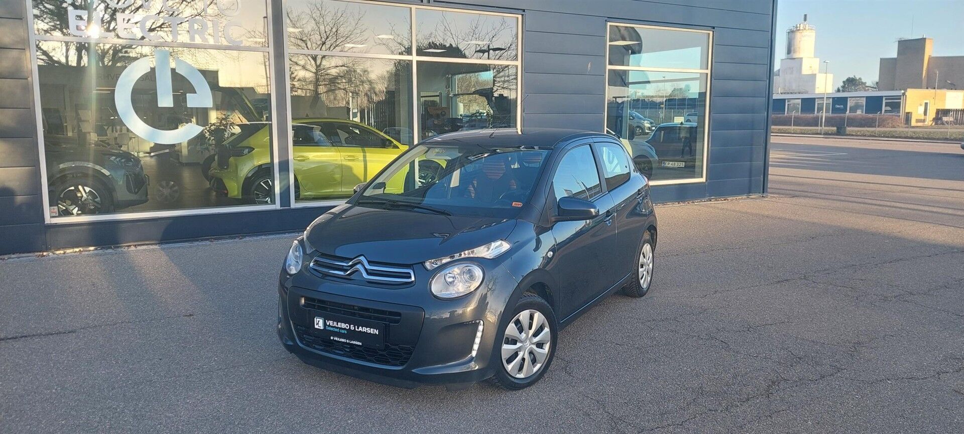 Citroën C1 1,0 VTi Attaque 72HK 5d