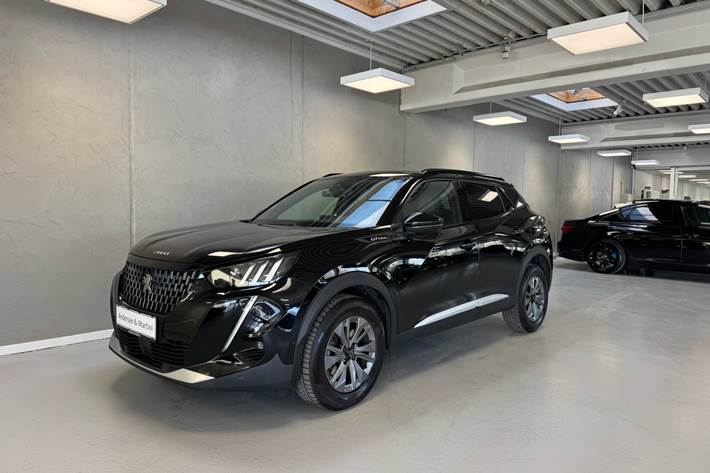 Sort Peugeot 2008 fra 2020