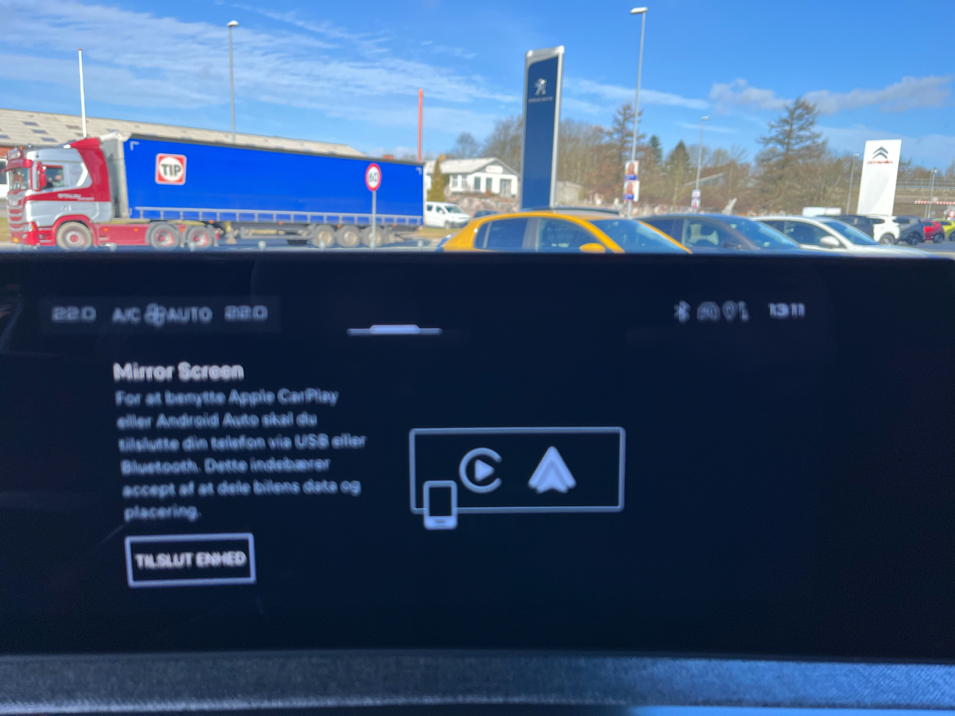 Hvid Peugeot e-3008 fra 2025