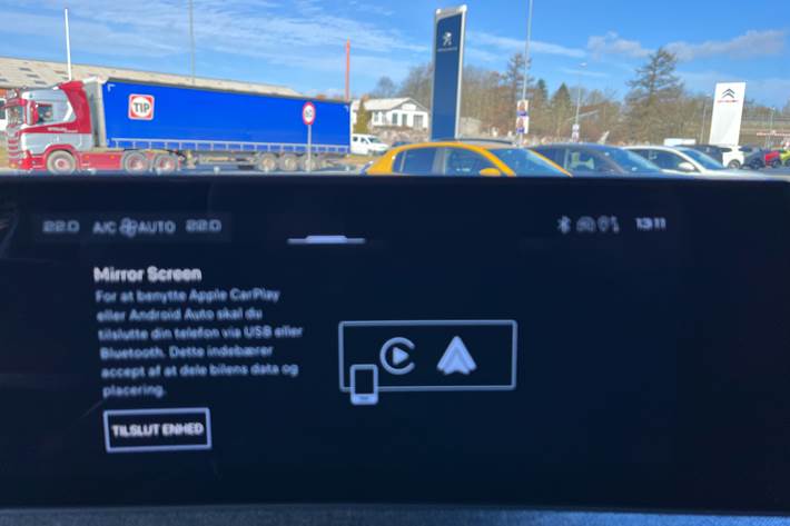 Hvid Peugeot e-3008 fra 2025