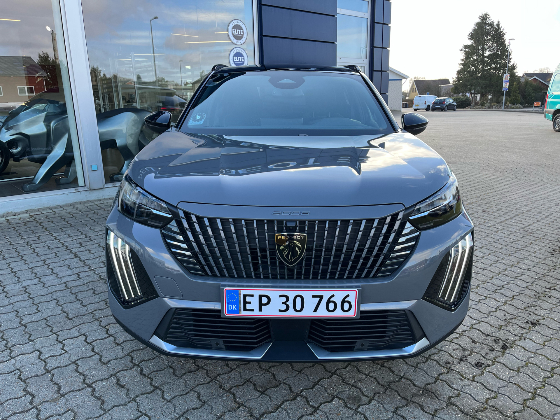 Peugeot e-2008 EL GT 156HK 5d Aut.