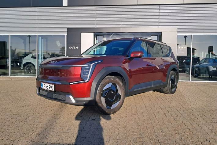 Rød Kia EV9 fra 2026 set udefra