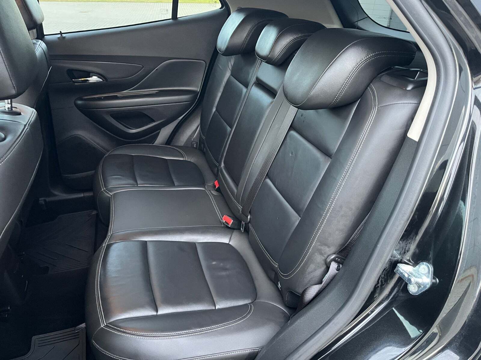 Grå Opel Mokka X fra 2018