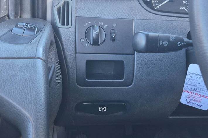 undefined Mercedes Vito 110 fra 2012 set indefra