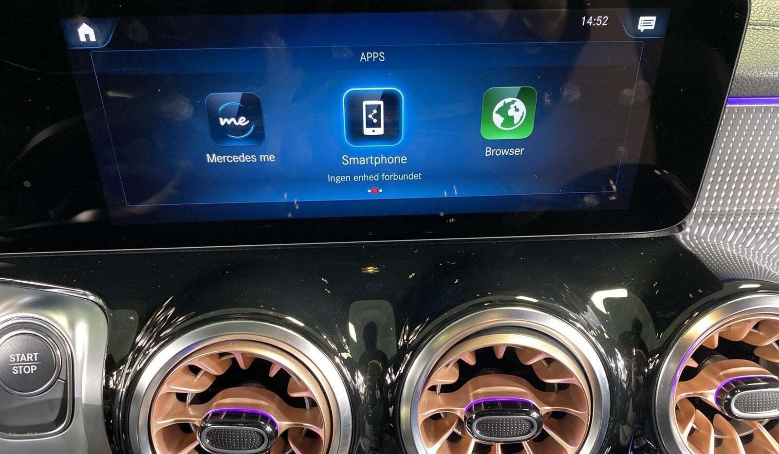 Sort Mercedes EQB250 fra 2022