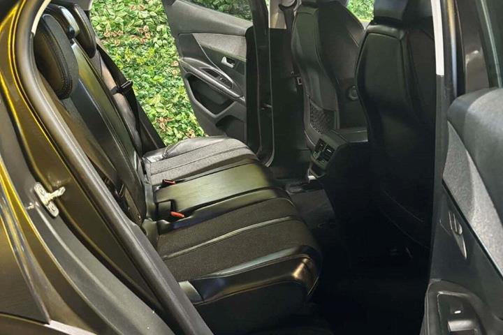 undefined Peugeot 3008 fra 2017