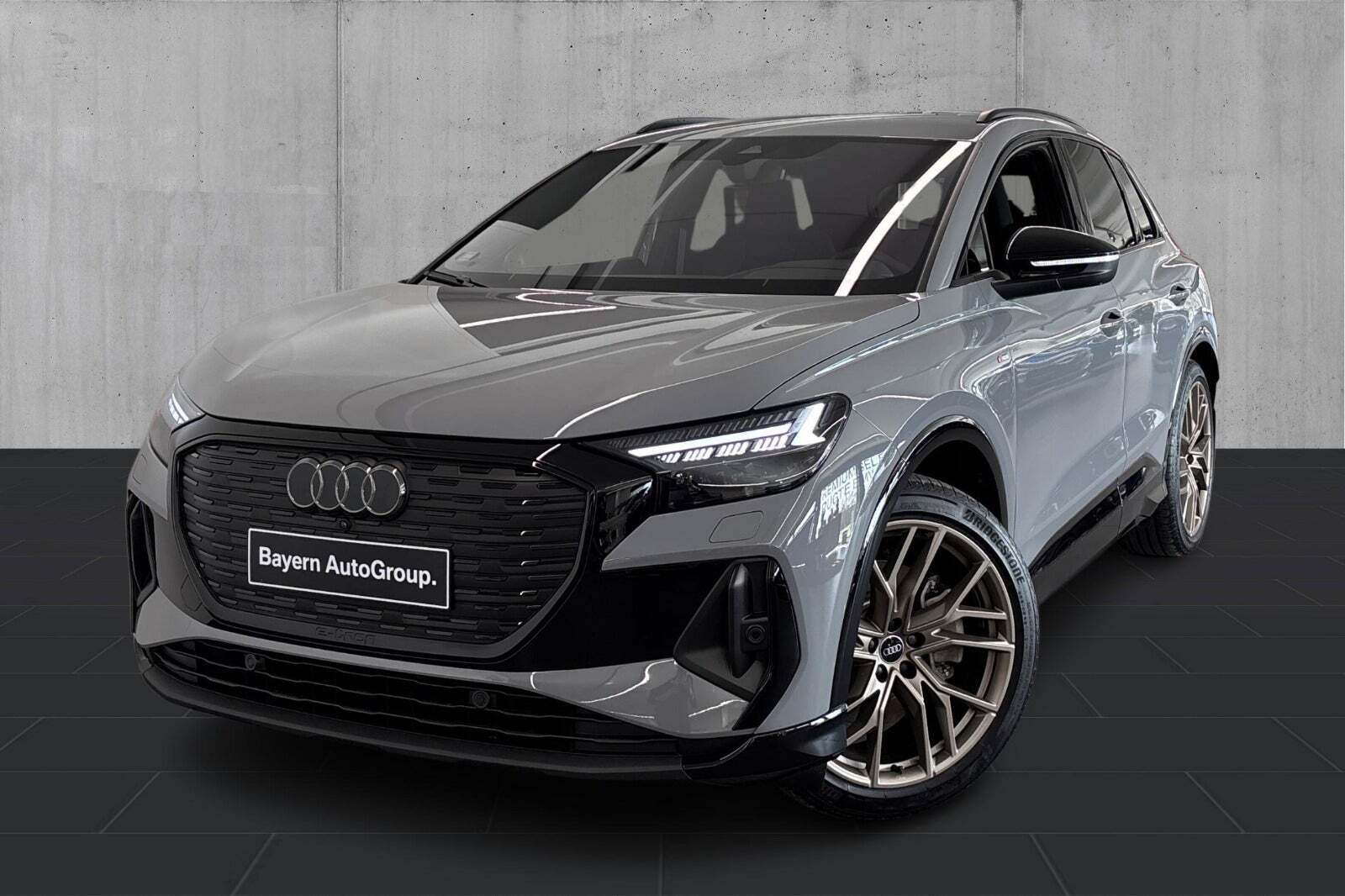 Grå Audi Q4 e-tron fra 2024