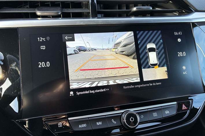 Hvid Opel Corsa-e fra 2023