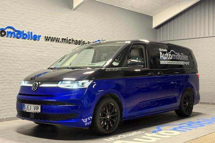 Sort VW Multivan fra 2024 set udefra