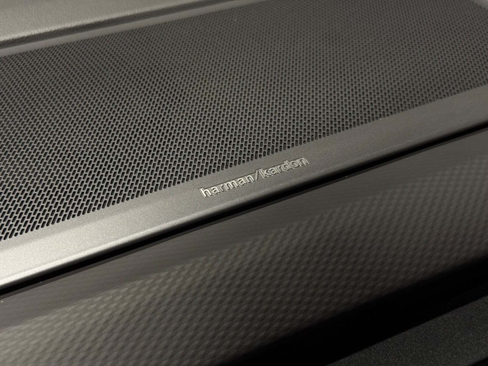 Sort VW Multivan fra 2024