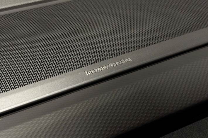 Sort VW Multivan fra 2024