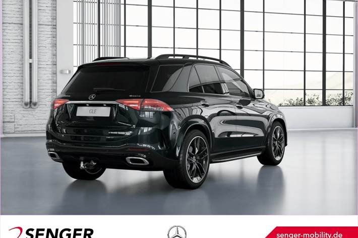 Grøn Mercedes GLE350 de fra 2025