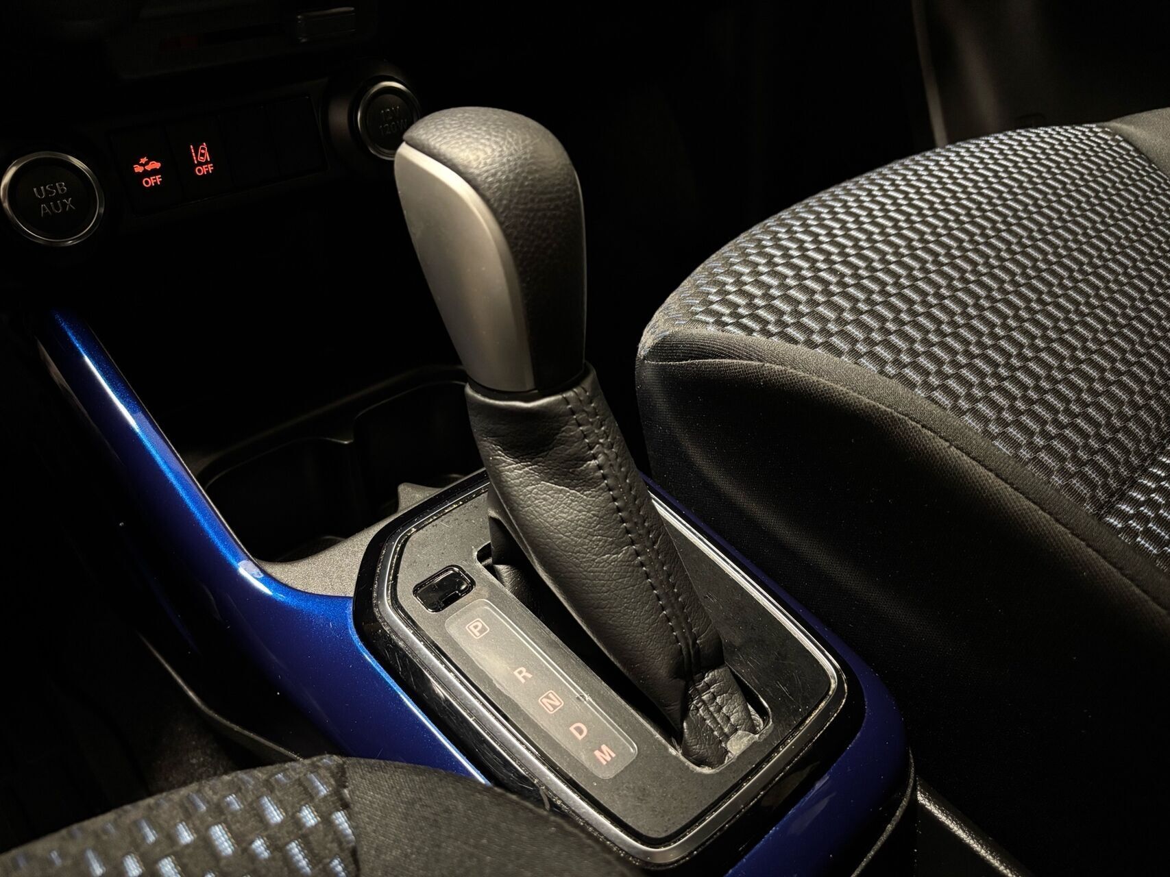 Grå Suzuki Ignis fra 2020