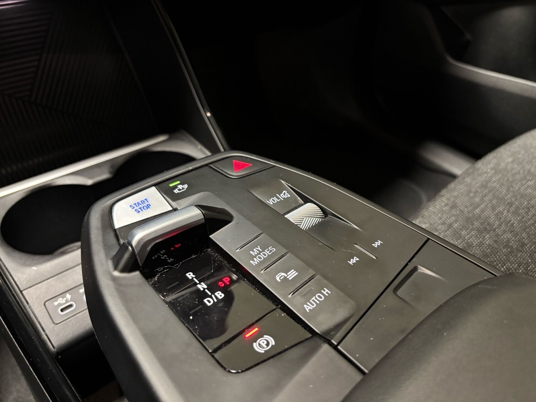 Sort BMW iX1 fra 2023