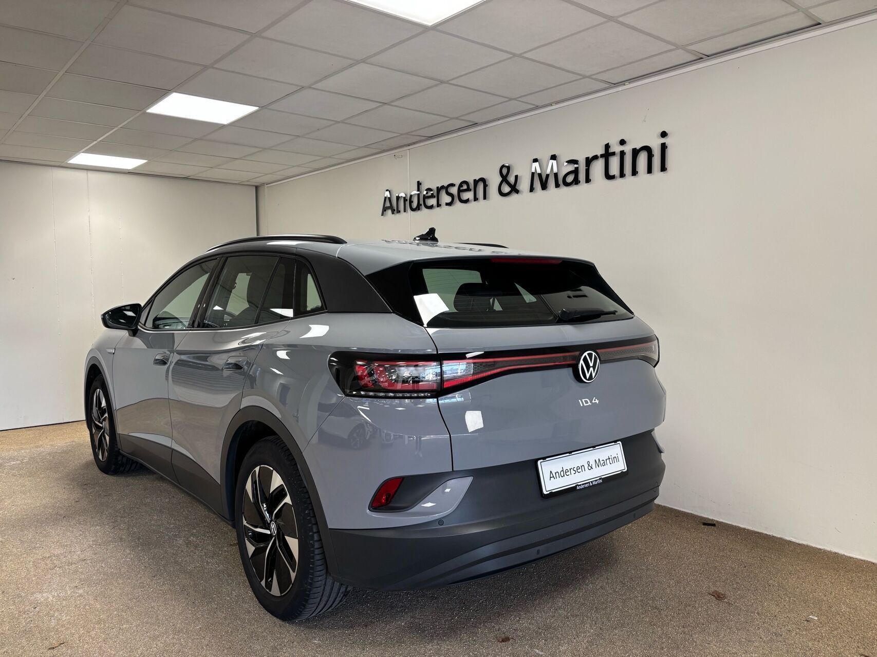 Grå VW ID.4 fra 2021