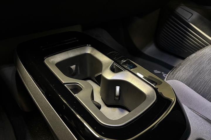 Grå VW ID.4 fra 2021