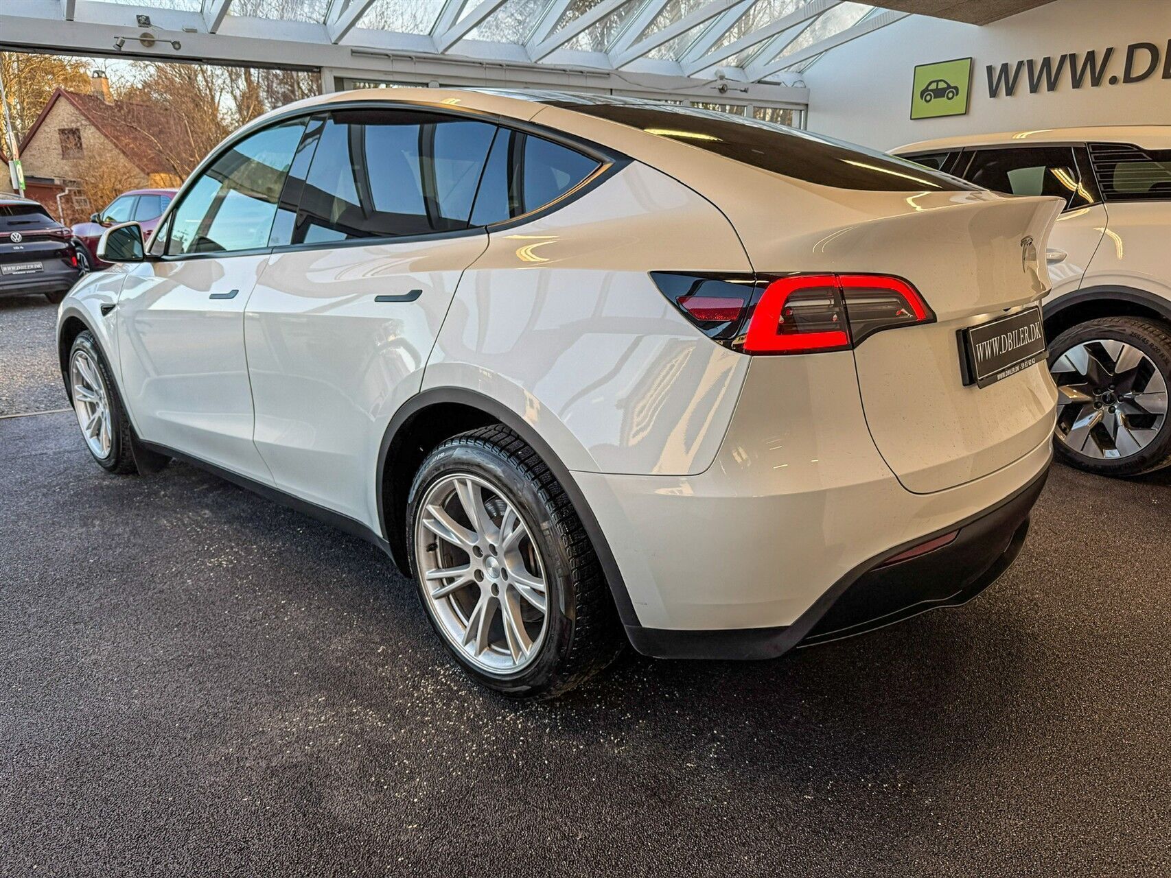 Tesla Model Y EL Long Range AWD 514HK 5d Aut.