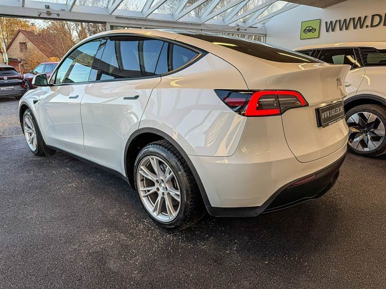 Tesla Model Y EL Long Range AWD 514HK 5d Aut.