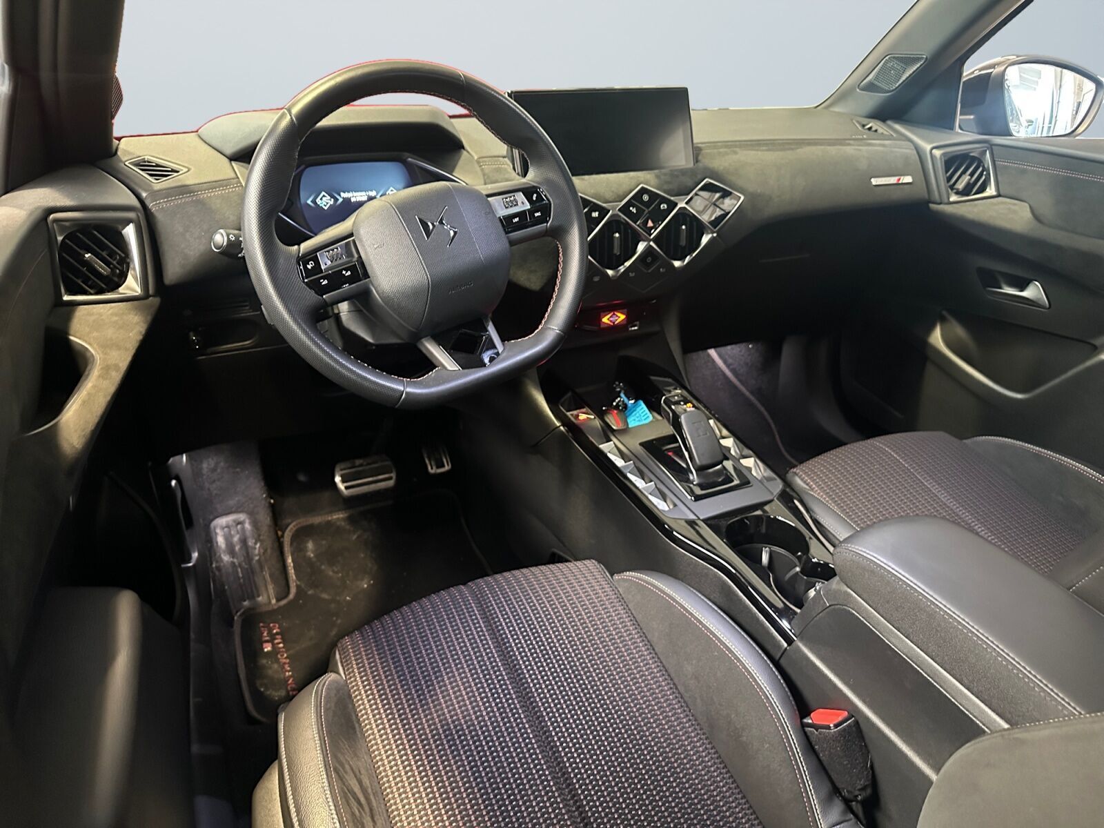 Grå DS DS 3 CrossBack fra 2021