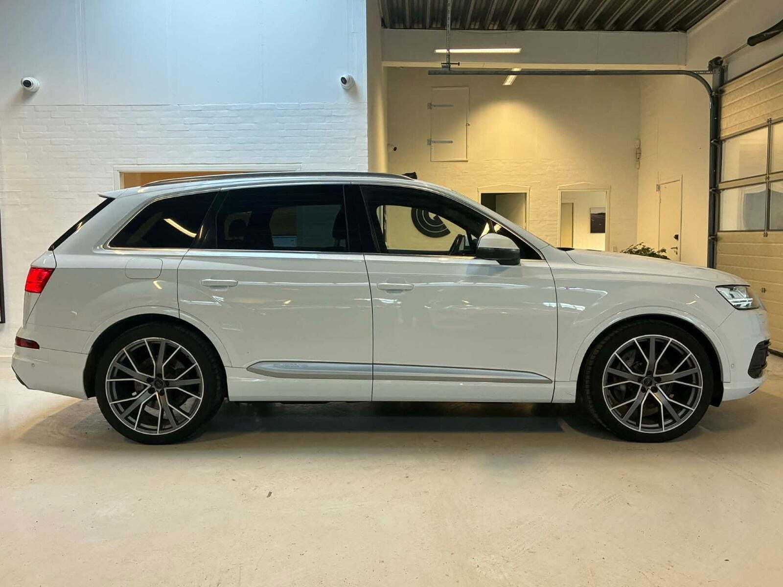 Audi Q7 3,0 TDi 272 S-line quattro Tiptr. 7prs