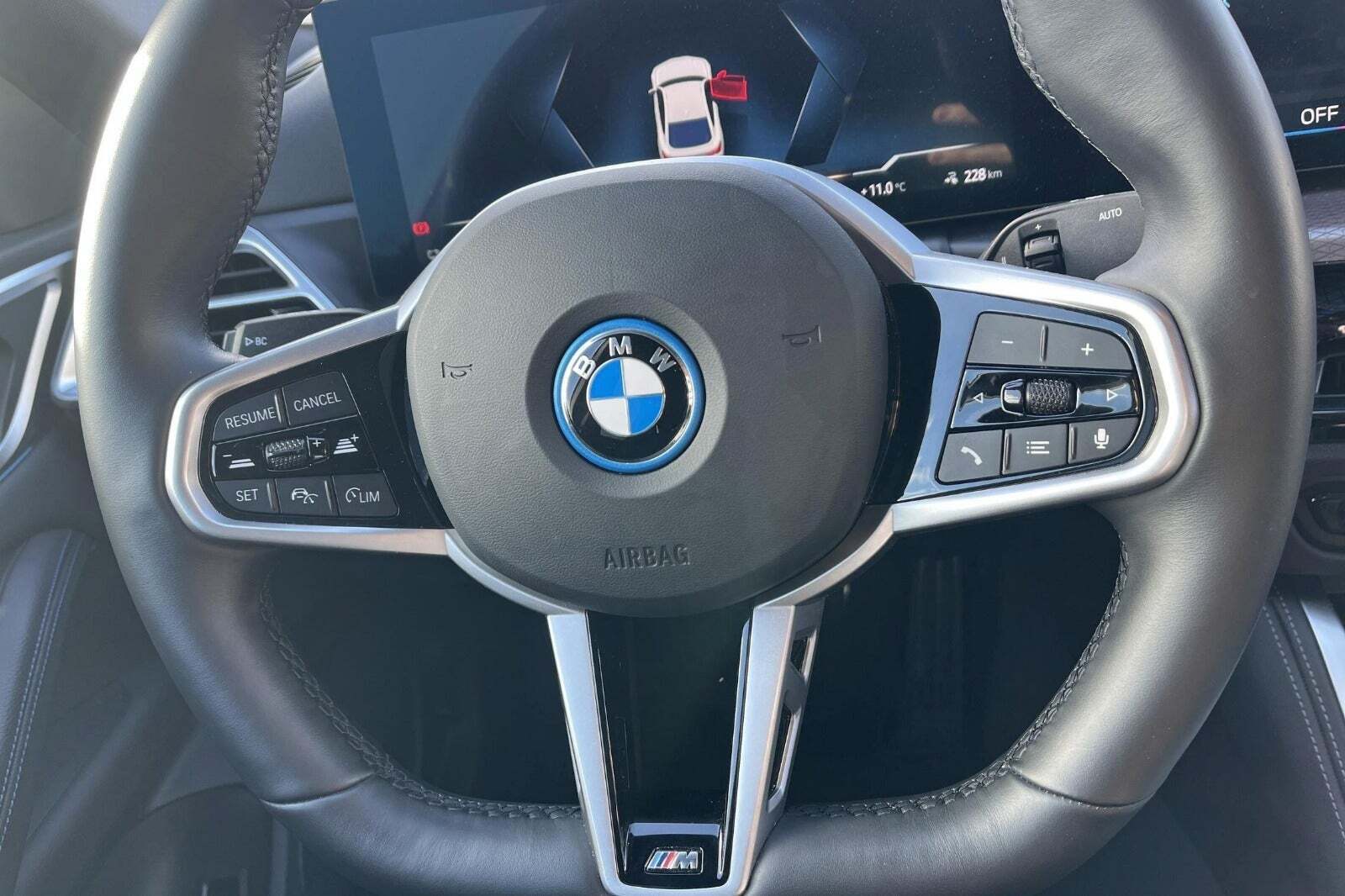Hvid BMW i4 fra 2025