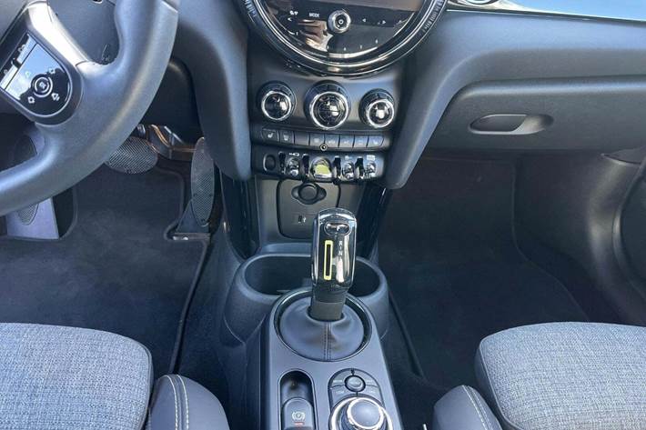 Sort Mini Cooper SE fra 2022