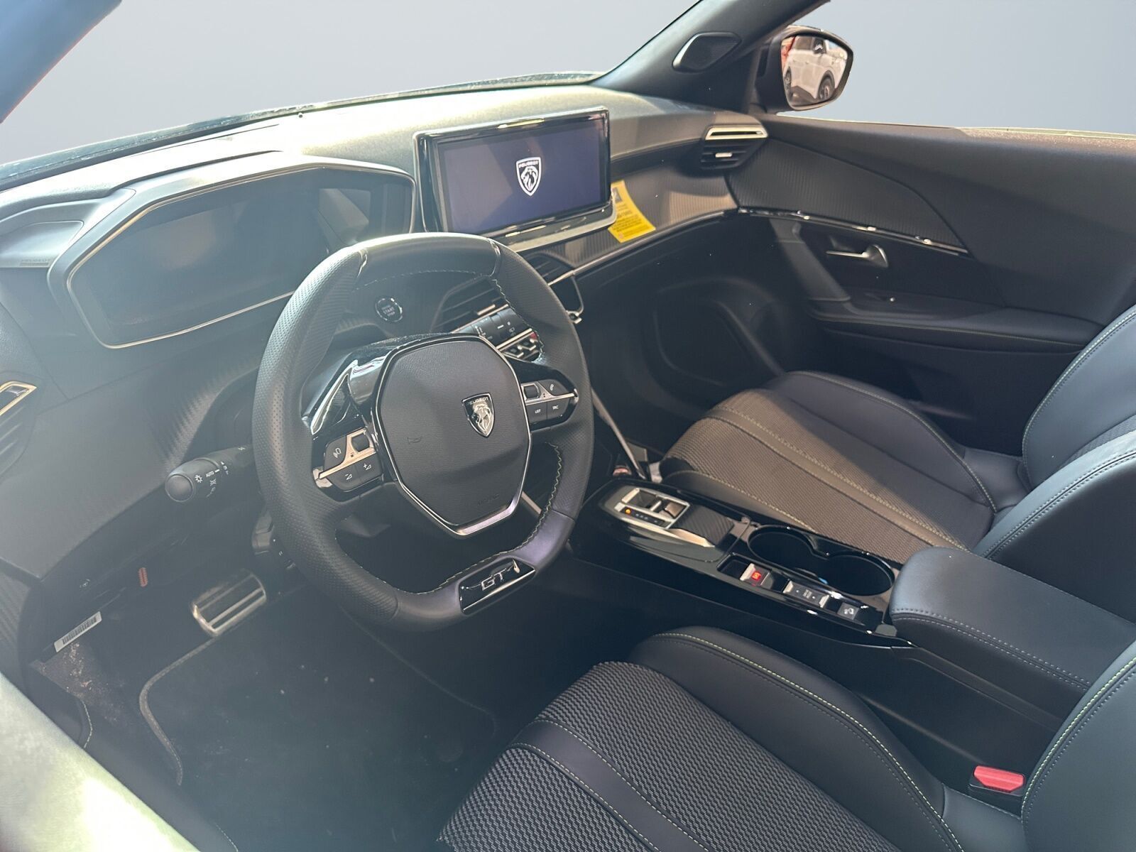 Peugeot e-2008 54 GT