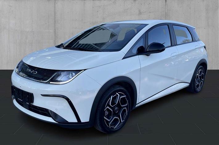 Hvid BYD Dolphin fra 2024 set udefra