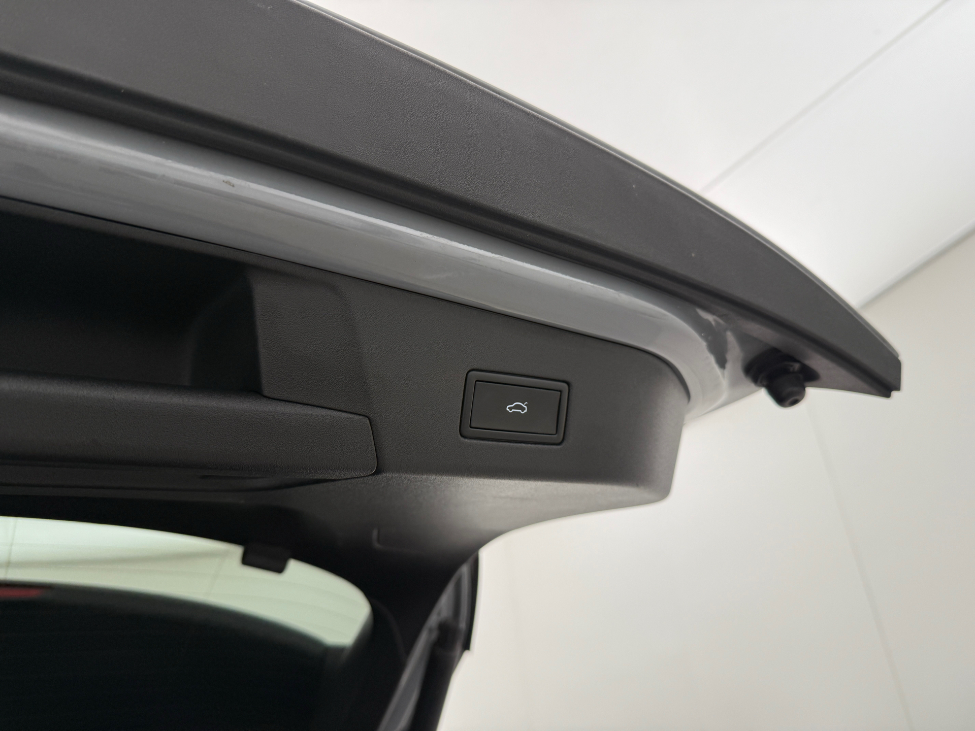 Grå VW ID.4 fra 2021