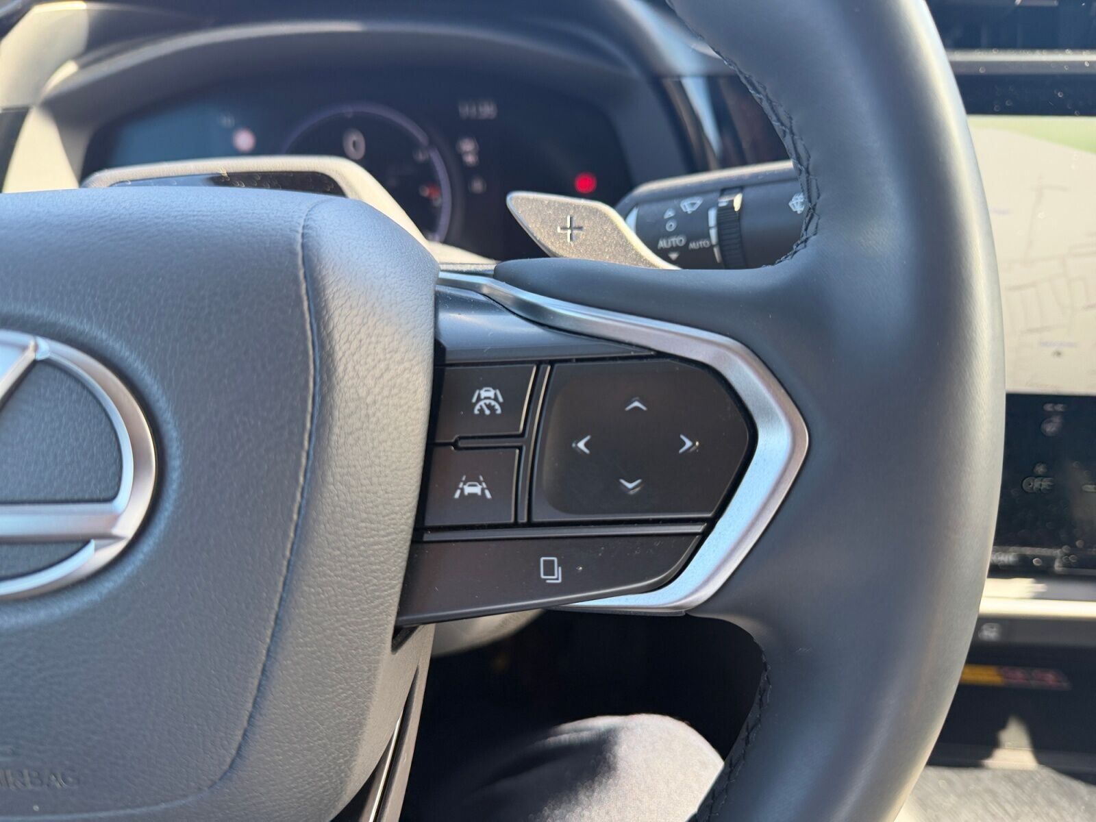 Sort Lexus RZ fra 2024