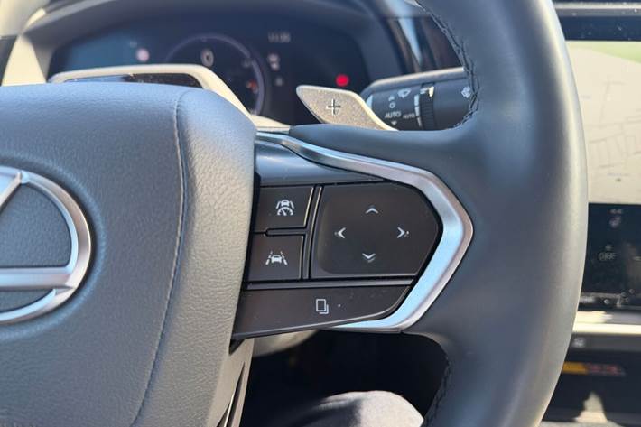 Sort Lexus RZ fra 2024