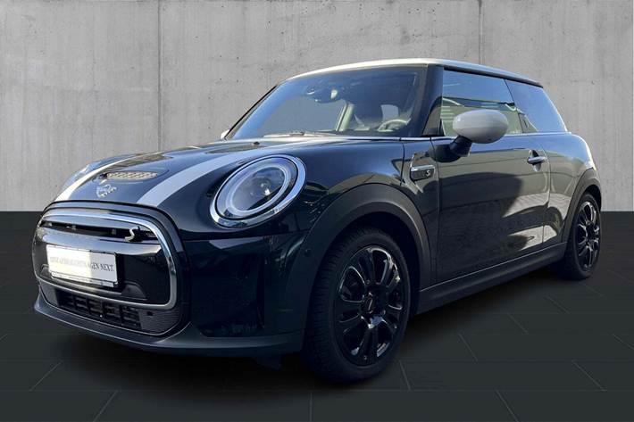 Sort Mini Cooper SE fra 2023 set udefra