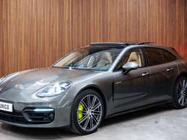 Porsche Panamera 4