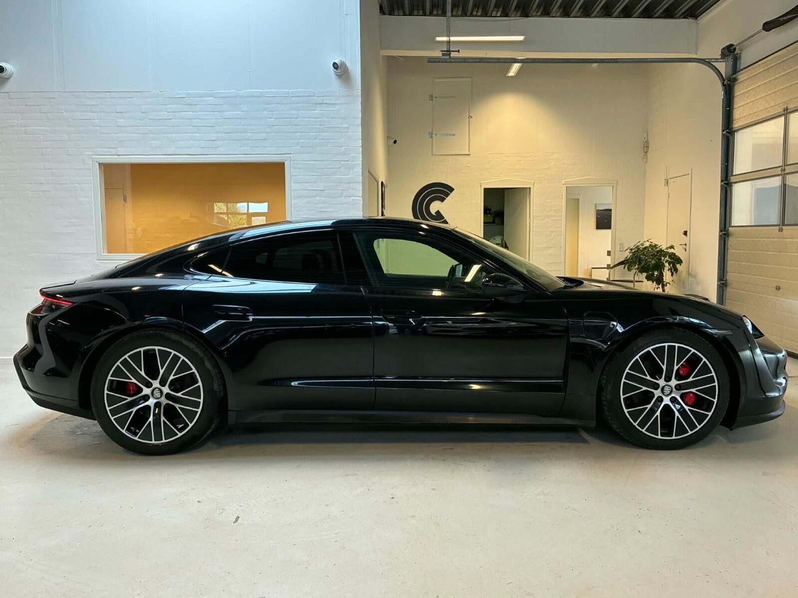 Porsche Taycan 4S Performance+