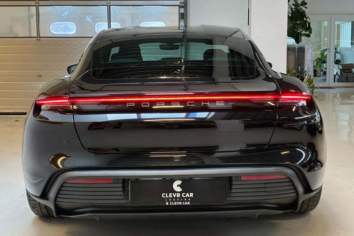 Sort Porsche Taycan 4S fra 2020