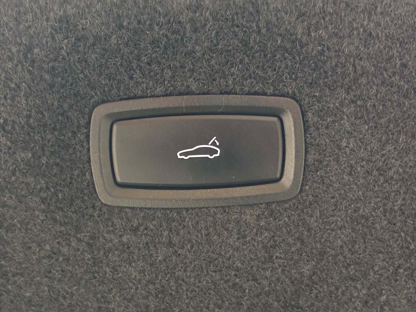 Sort Porsche Taycan 4S fra 2020