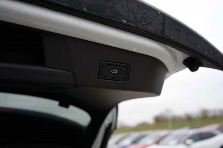 Hvid VW ID.4 fra 2025