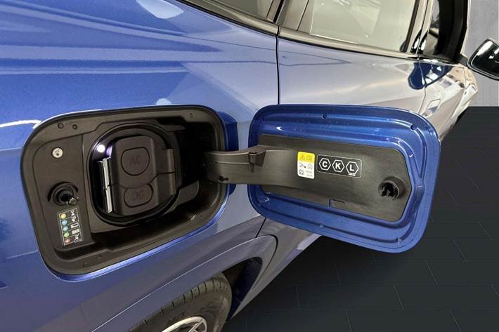 Blå BMW iX1 fra 2025