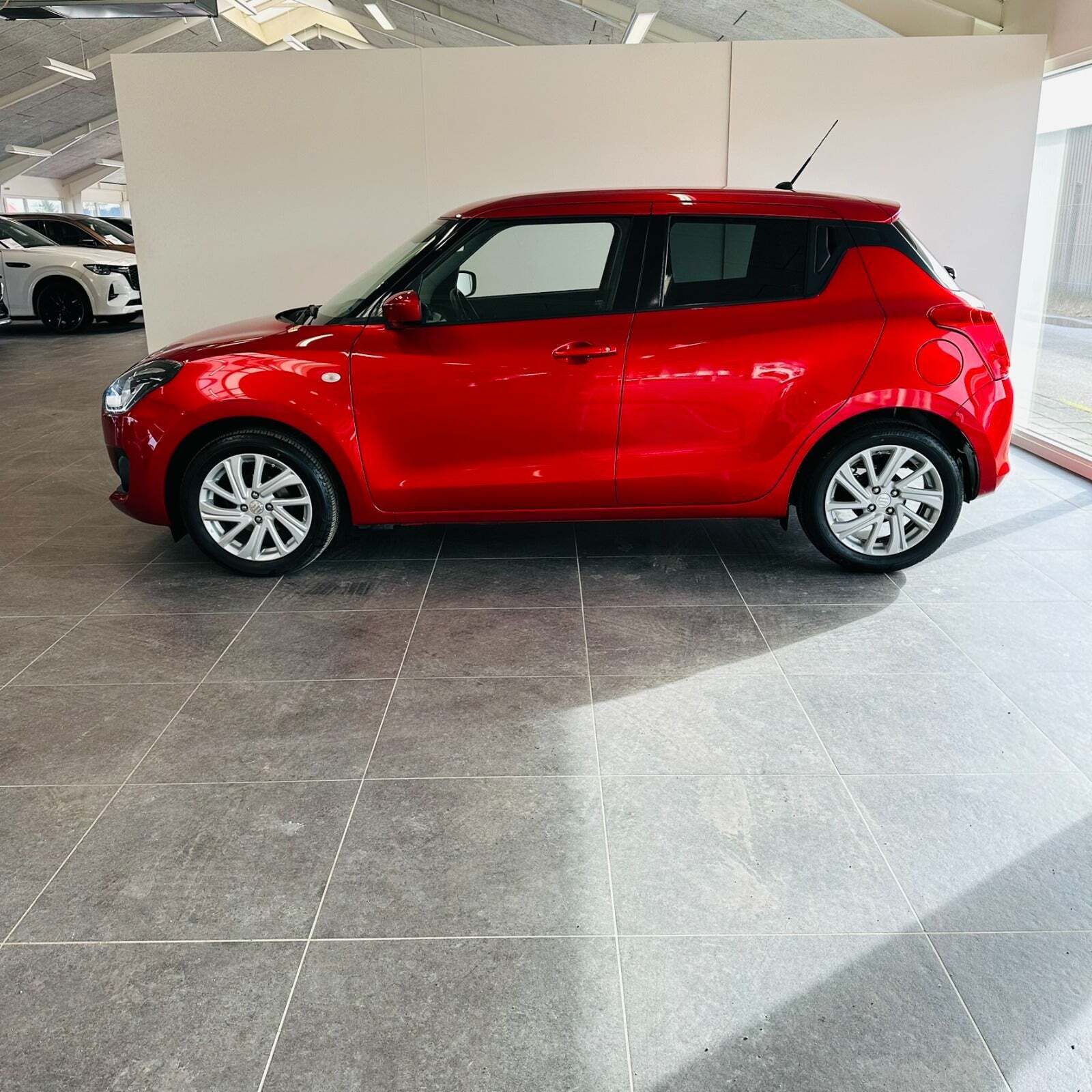 Suzuki Swift 1,2 Dualjet mHybrid Action