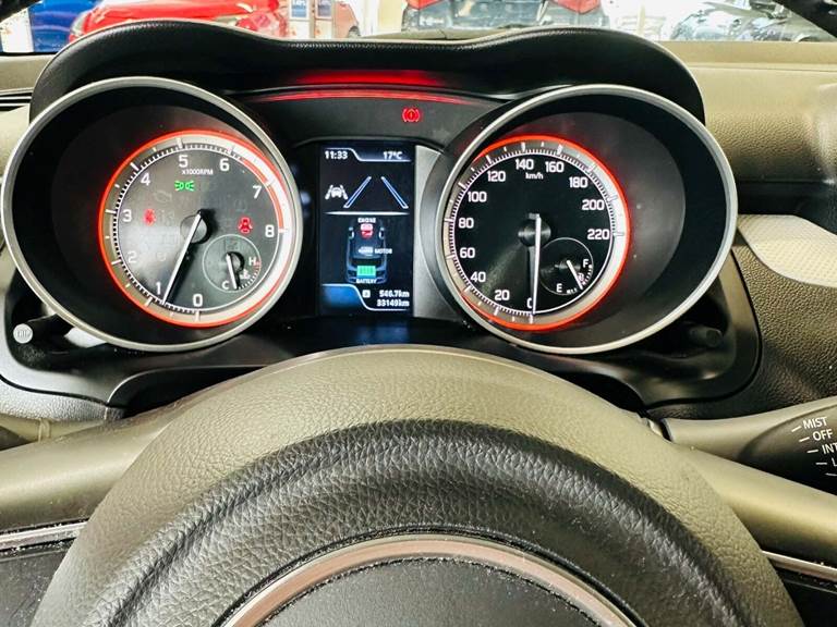 Suzuki Swift 1,2 Dualjet mHybrid Action