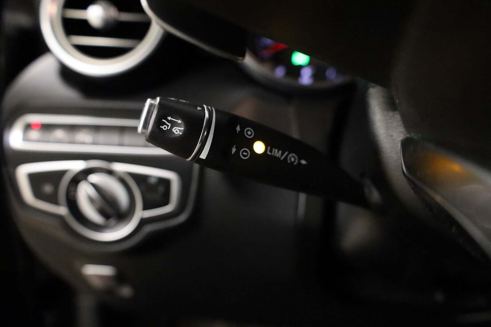 Sort Mercedes GLC220 d fra 2019