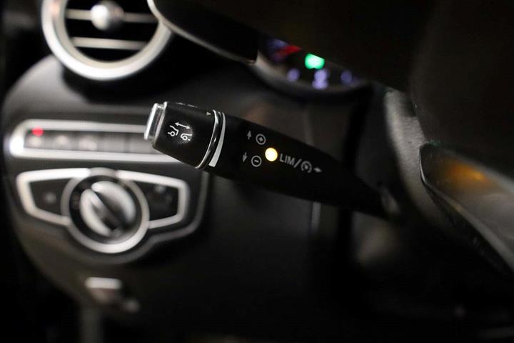 Sort Mercedes GLC220 d fra 2019