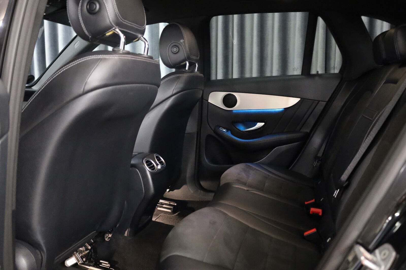 Sort Mercedes GLC220 d fra 2019