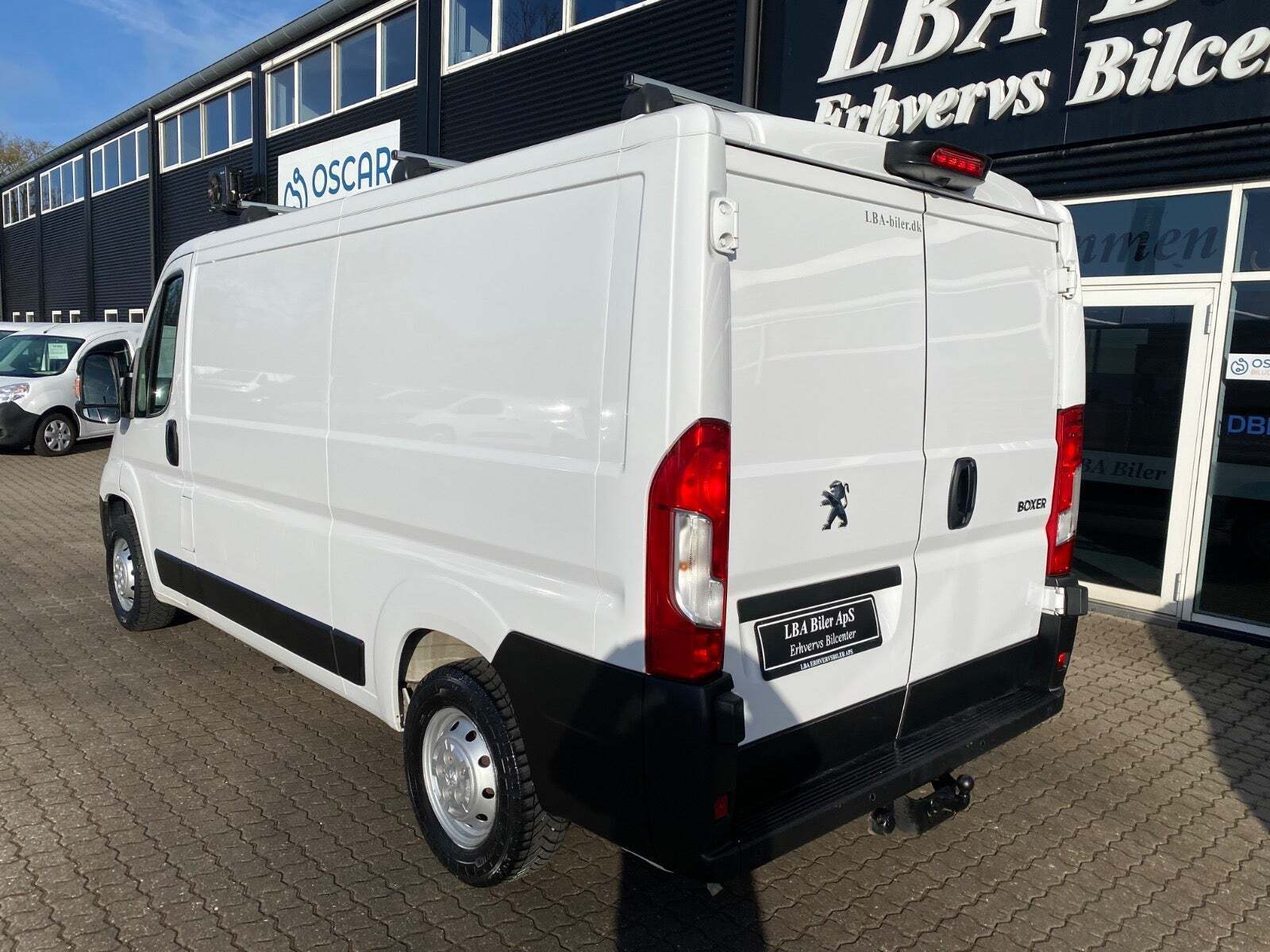 Peugeot Boxer 330 2,2 BlueHDi 140 L2H1 Premium