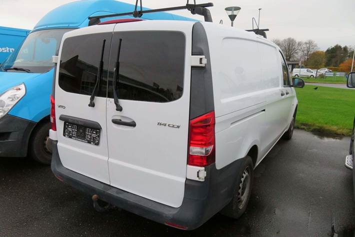 Hvid Mercedes Vito 114 fra 2018