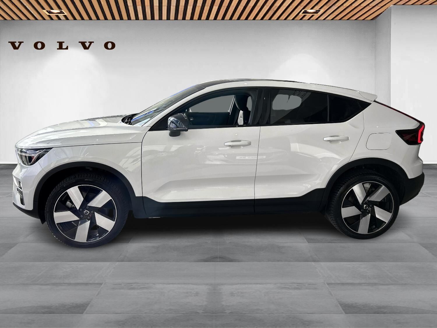 Volvo C40 P6 Recharge Plus 231HK 4d Aut.